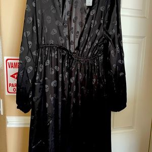 TORRID Skull Kimono! NWT, Size 2 (2X, 18-20)